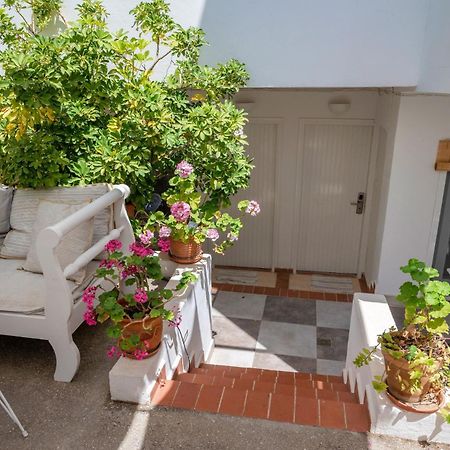 Odyssey Suites Poros Town Pokój zdjęcie