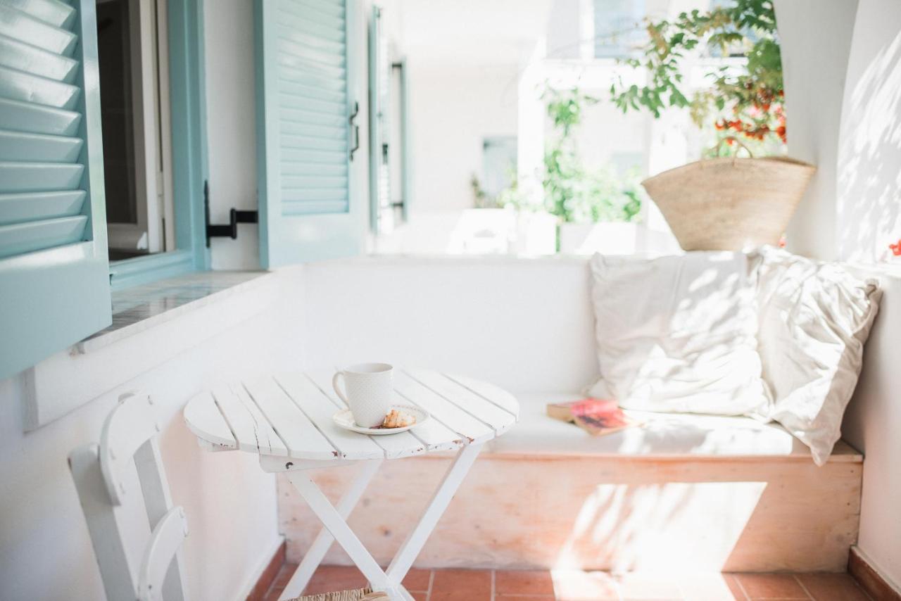 Odyssey Suites Poros Town Zewnętrze zdjęcie