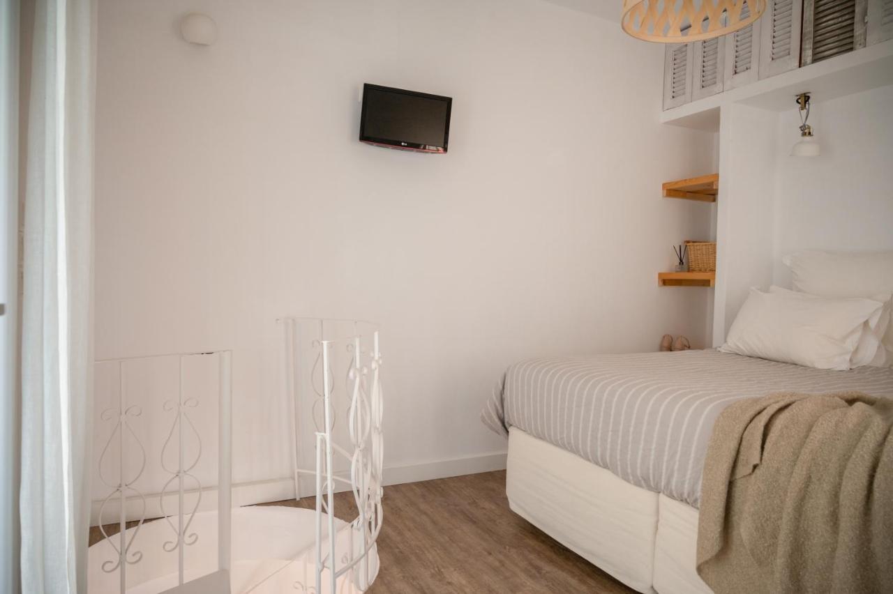 Odyssey Suites Poros Town Zewnętrze zdjęcie