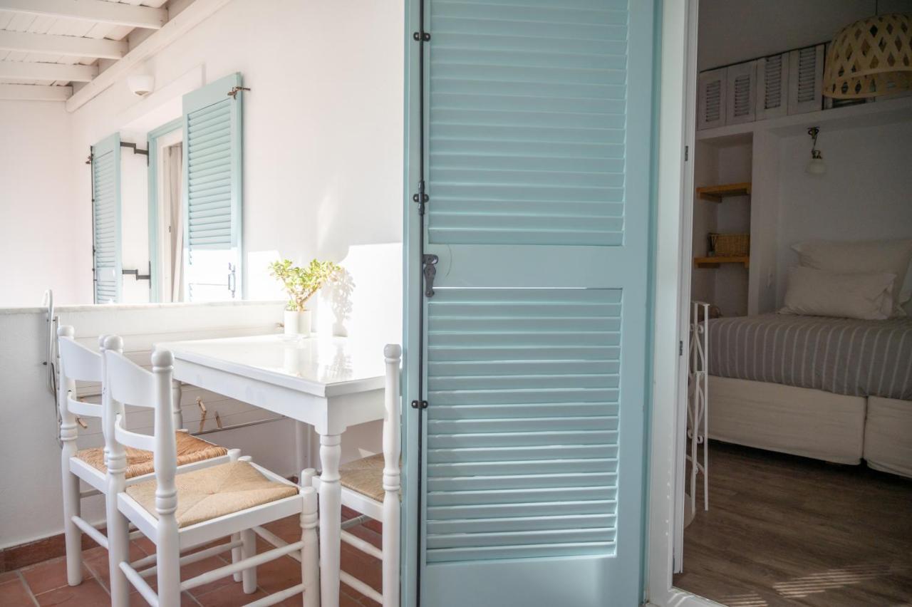 Odyssey Suites Poros Town Zewnętrze zdjęcie