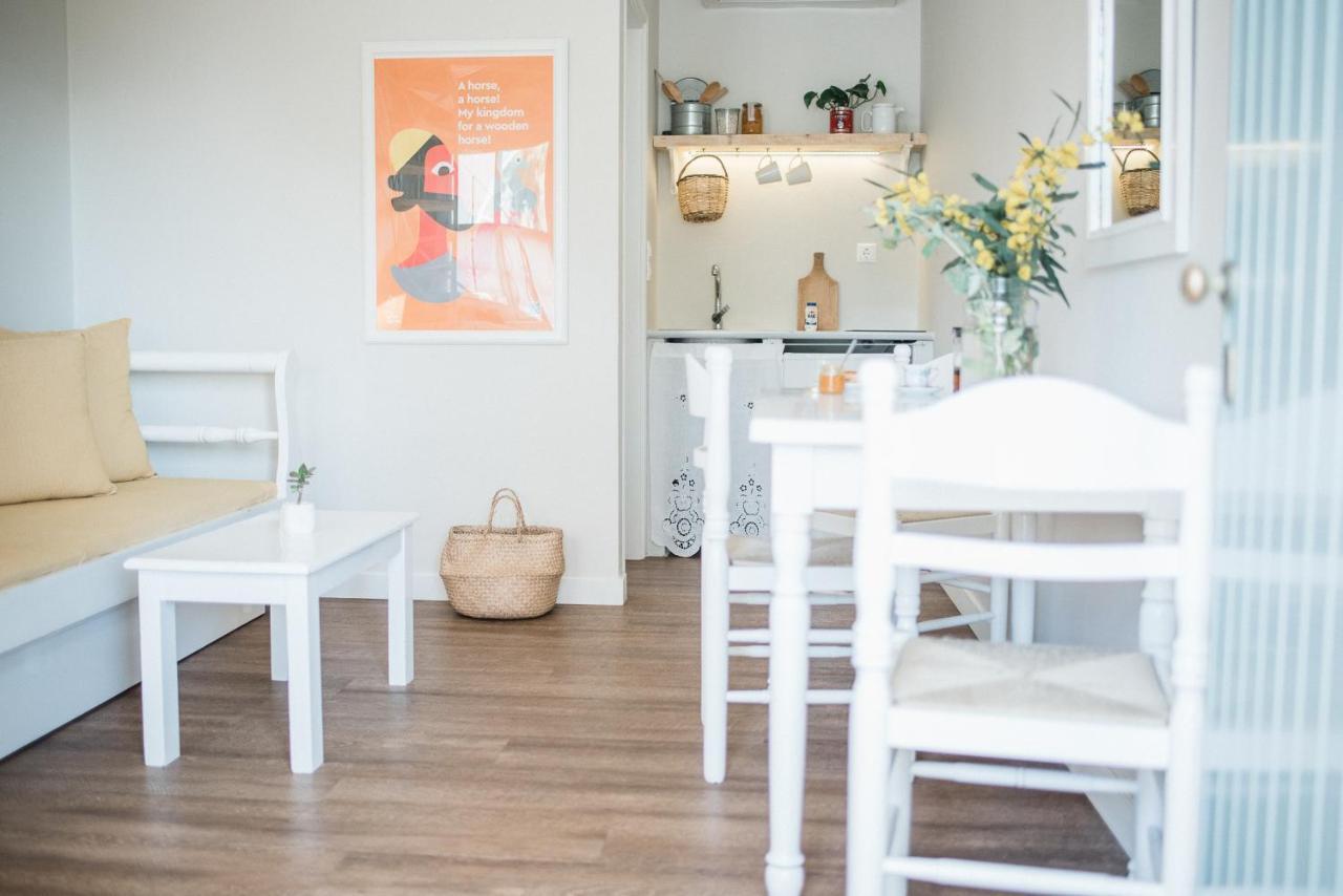 Odyssey Suites Poros Town Zewnętrze zdjęcie