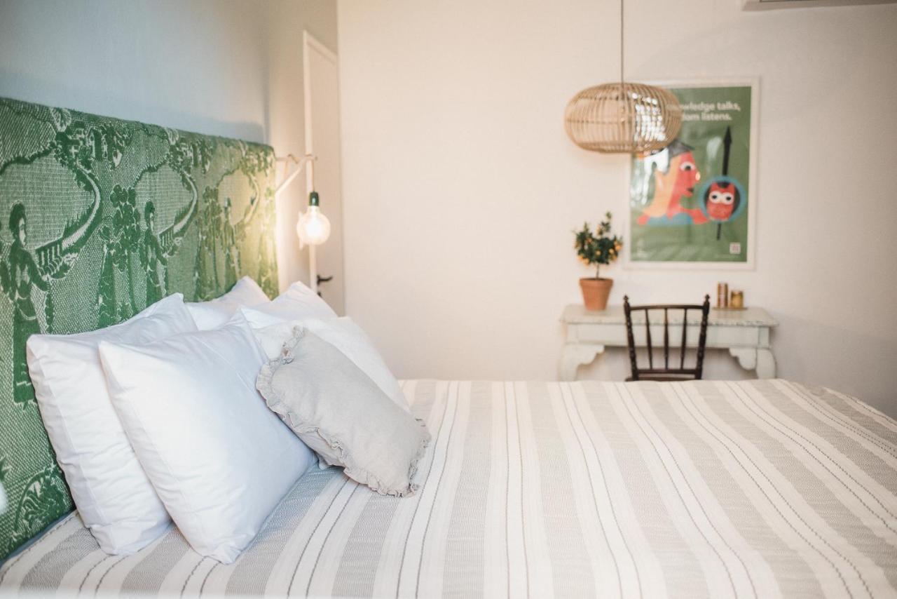 Odyssey Suites Poros Town Zewnętrze zdjęcie